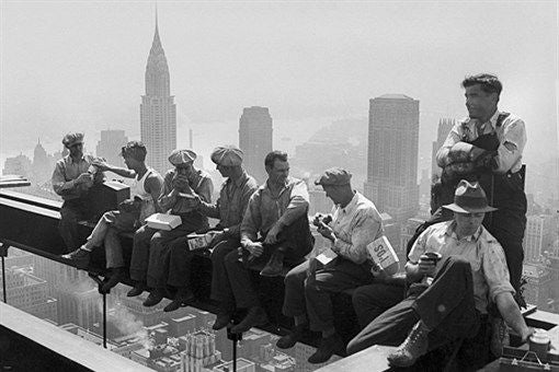 Rockefeller Building Construction ironworkers Having Lunch Poster 24x36