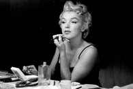 Marilyn Monroe Mirror Lipstick Make Up 24x36 Poster